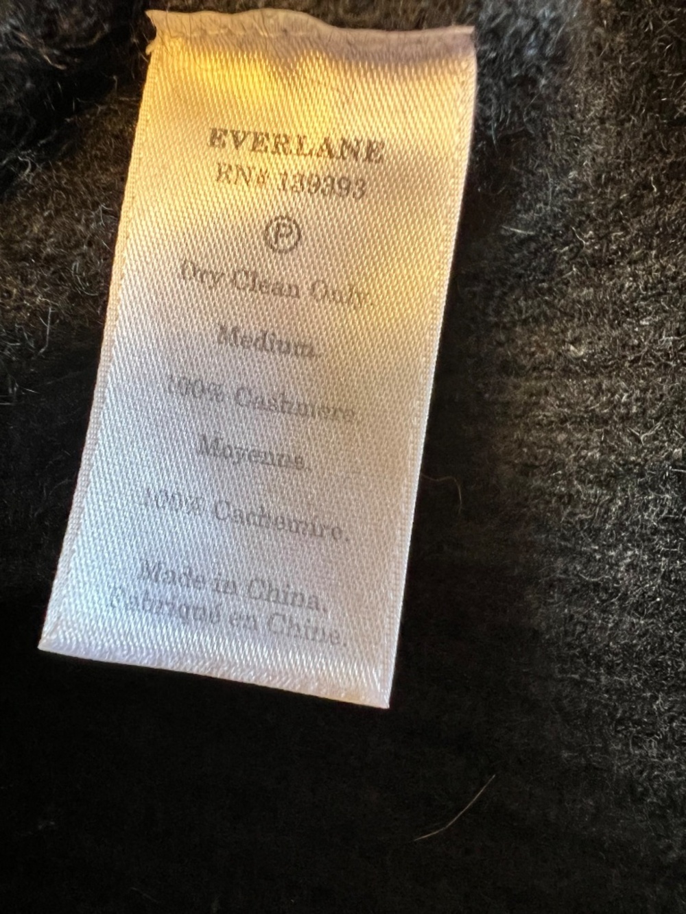 Everlane Cashmere Ribbed V-Neckline Cropped Sweater - Picture 9 of 9